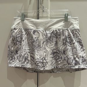 Lululemon pace rival skirt